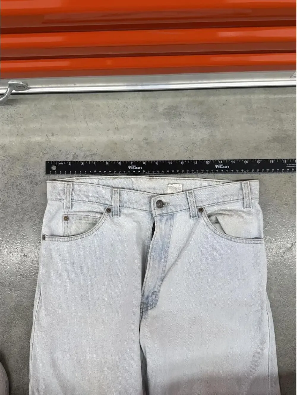 vintage levis 550 made in usa faded blue relaxed baggy fit jeans size 34 x 30